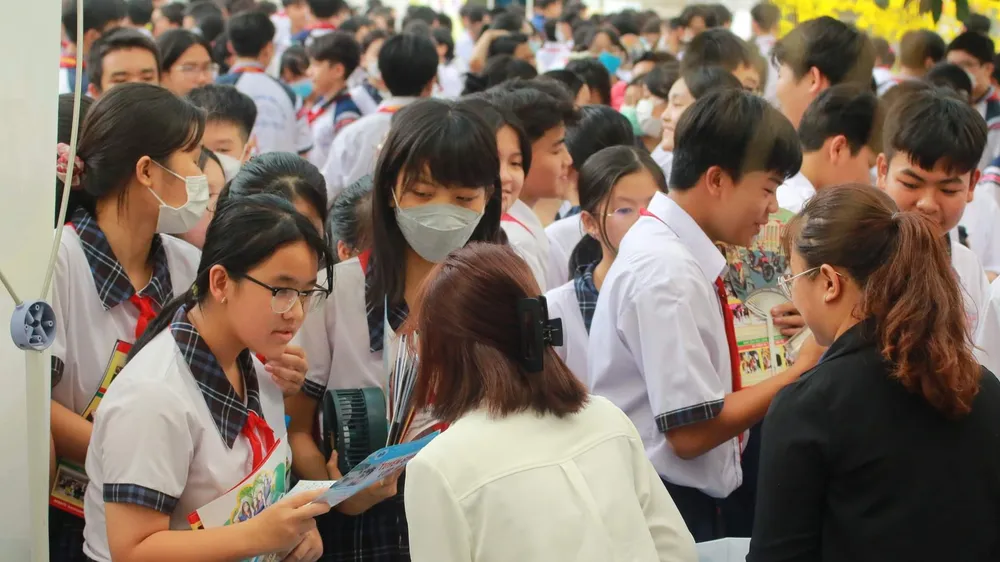 Hướng nghiệp sớm cho học sinh THCS không dừng ở phân luồng