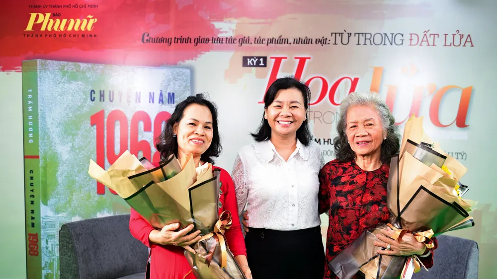 Tổng biên tập Báo Phụ Nữ TPHCM Lý Việt Trung và hai khách mời nhà văn Trầm Hương và cựu giao liên biệt động Sài Gòn Lại Thị Kim Túy 
