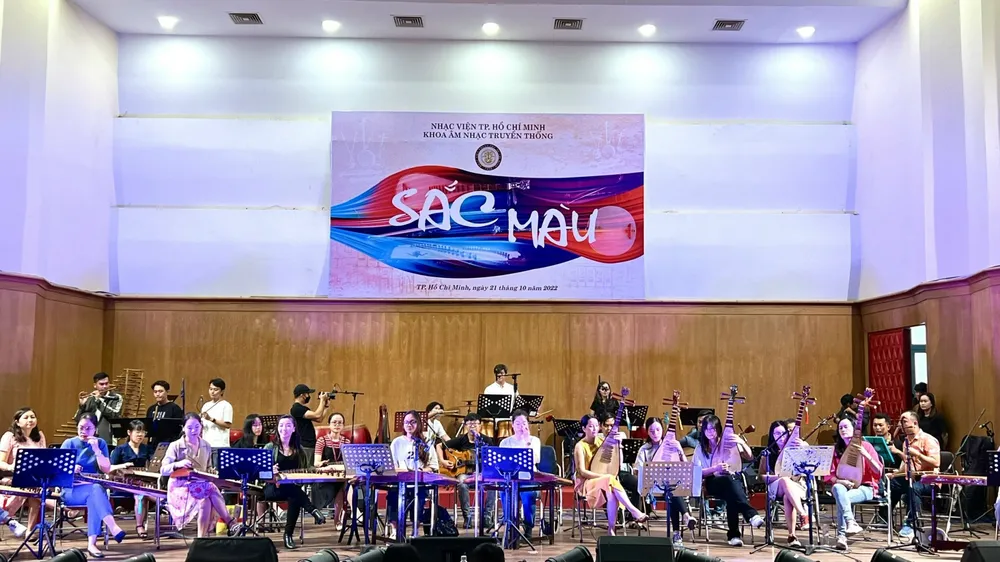 Chương trình hòa nhạc dân tộc “Sắc màu”