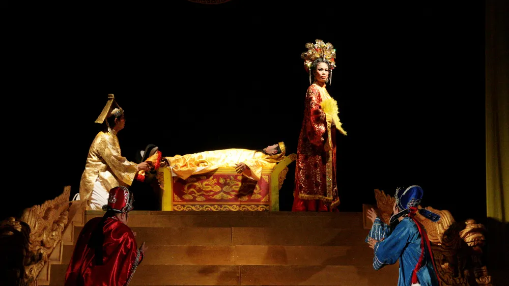 Một cảnh trong vở Vương Quyền
