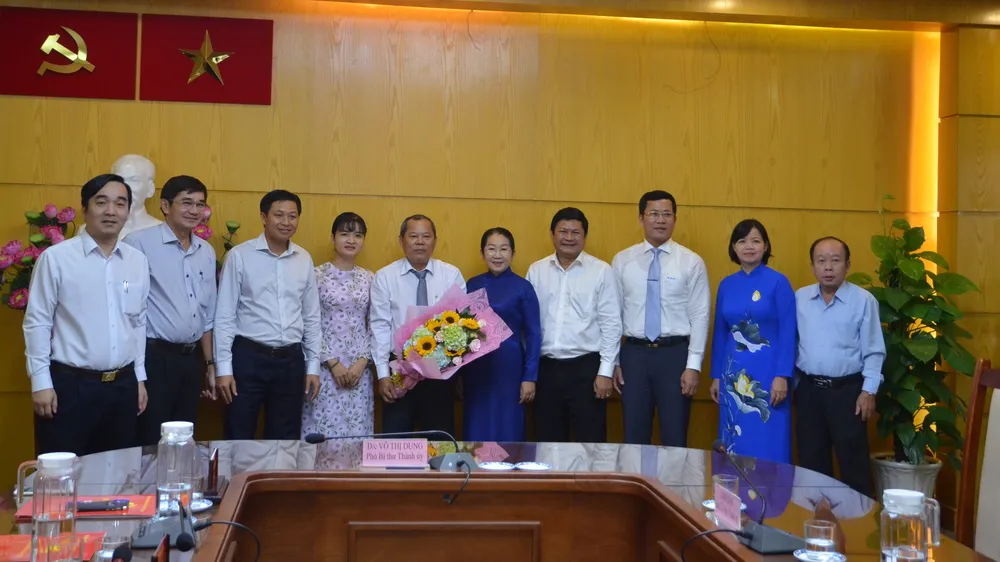 Đồng chí Trần Văn Út làm Phó Bí thư Quận ủy quận 12 ​