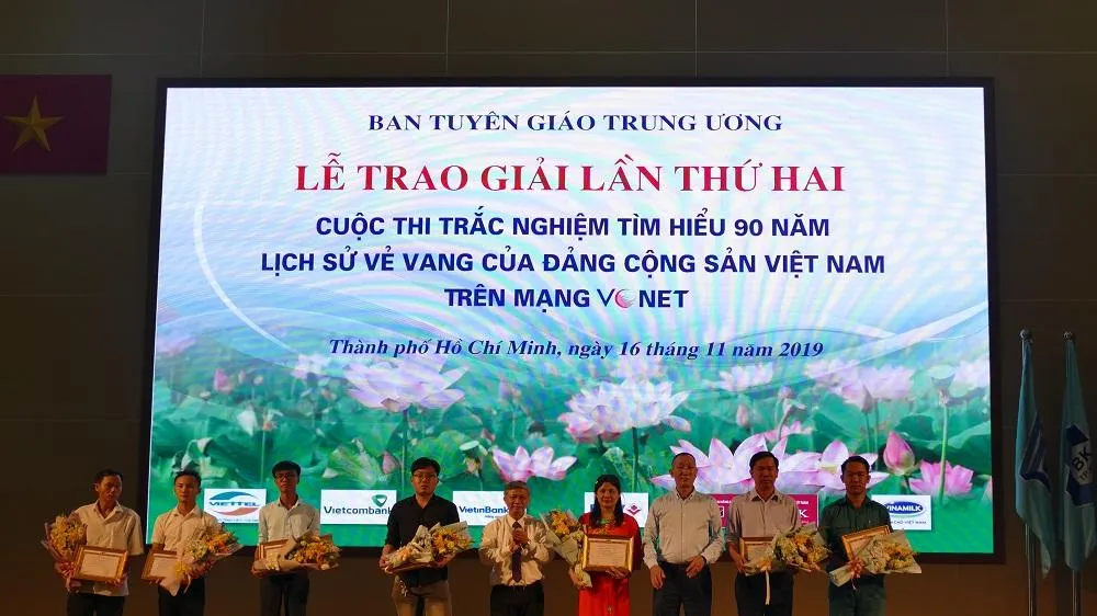 Gần 1,9 triệu lượt người thi tìm hiểu lịch sử 90 năm vẻ vang của Đảng