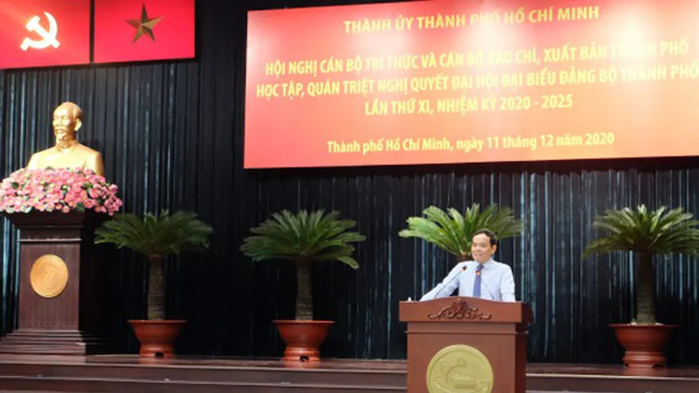 Đồng chí Trần Lưu Quang phát biểu tại hội nghị