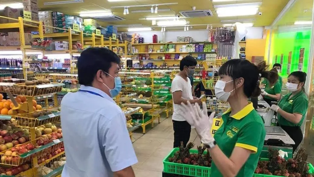 Tìm người đến Mega Market An Phú do có nhân viên nghi mắc Covid-19