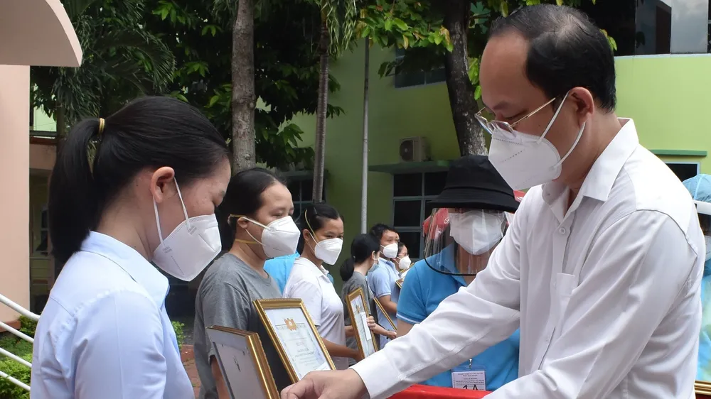 TPHCM đón 91 tình nguyện viên tôn giáo hoàn thành nhiệm vụ chống dịch Covid-19