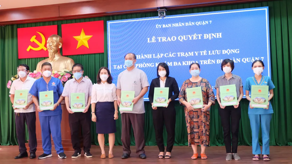 Quận 7 ra mắt thêm 8 trạm y tế lưu động tại các phòng khám đa khoa