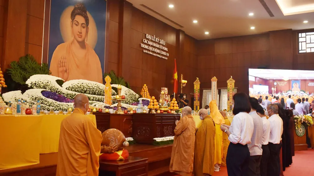 Để người mất nhẹ gót trở về lòng đất mẹ ​