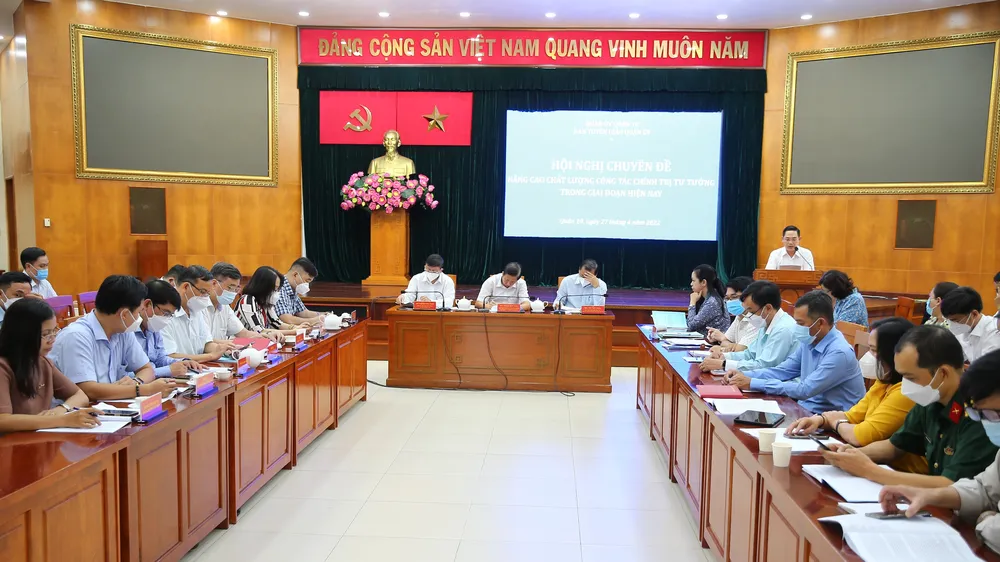 Quang cảnh hội nghị