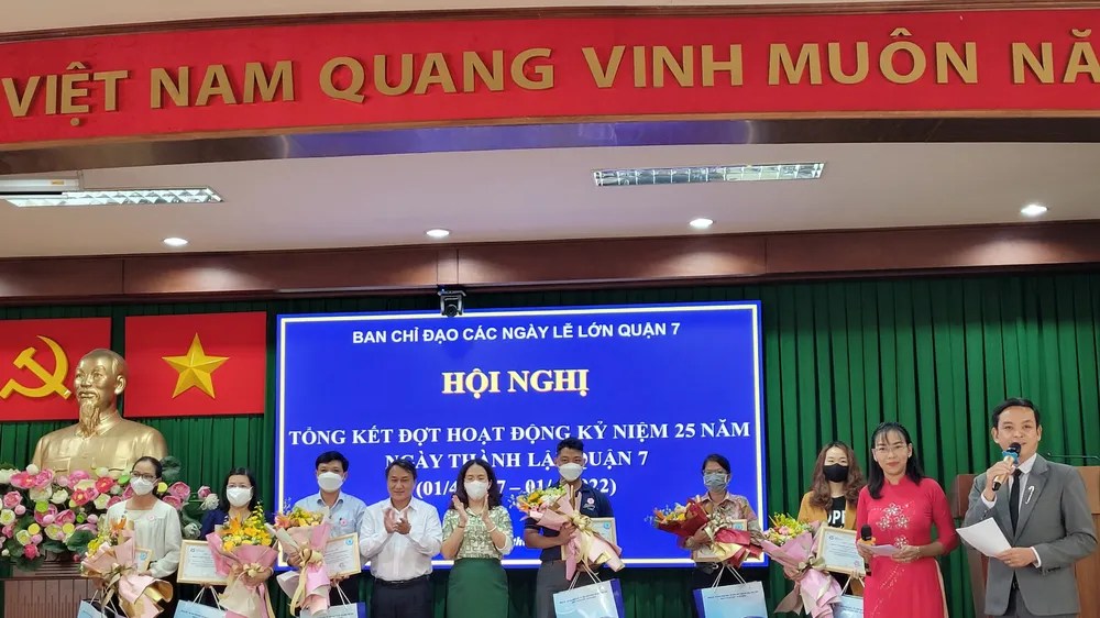 25 công trình kỷ niệm 25 năm Ngày thành lập quận 7