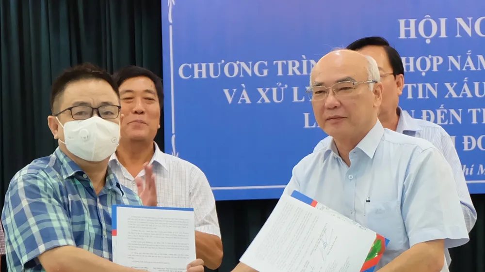 Phối hợp đấu tranh, xử lý thông tin trên không gian mạng