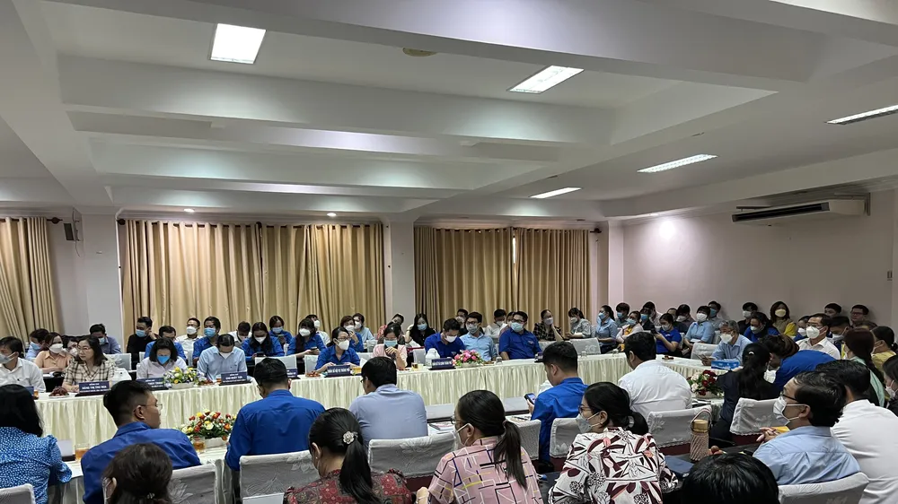 Gỡ khó cho cán bộ phường
