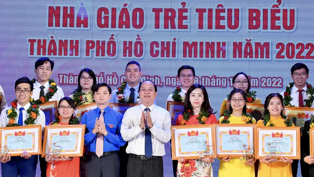 Tuyên dương 244 nhà giáo trẻ tiêu biểu năm 2022