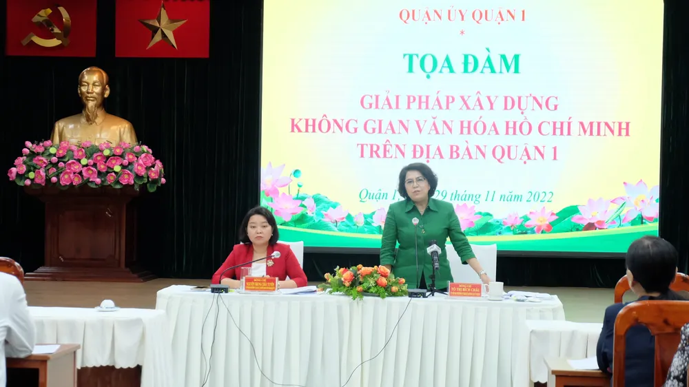 Xây dựng Không gian văn hóa Hồ Chí Minh tại quận 1: Chú trọng xây dựng đạo đức công vụ