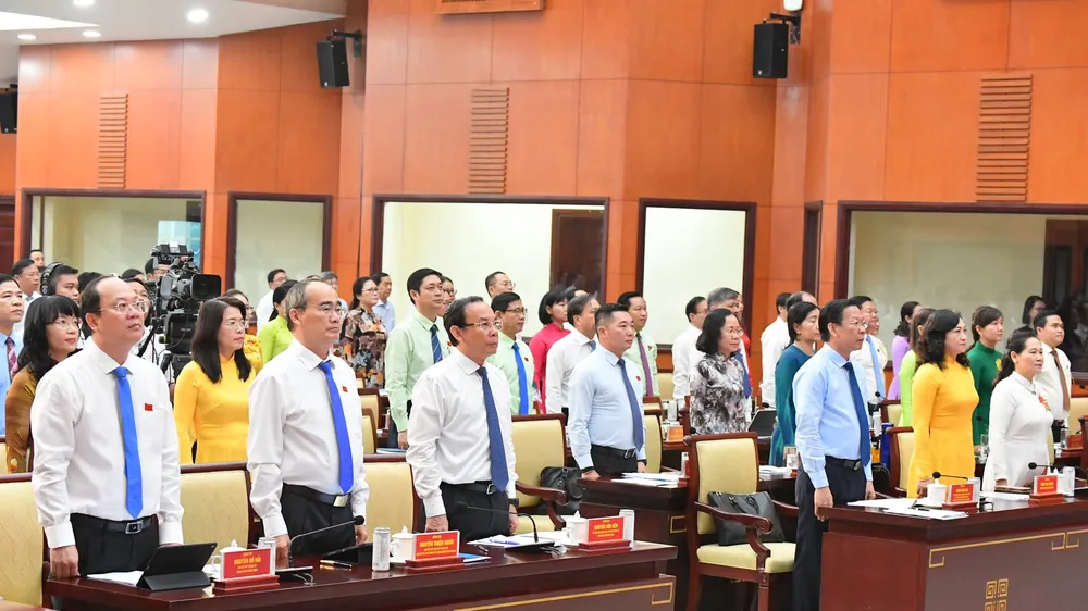 Khai mạc kỳ họp thứ 10 HĐND TPHCM khóa X