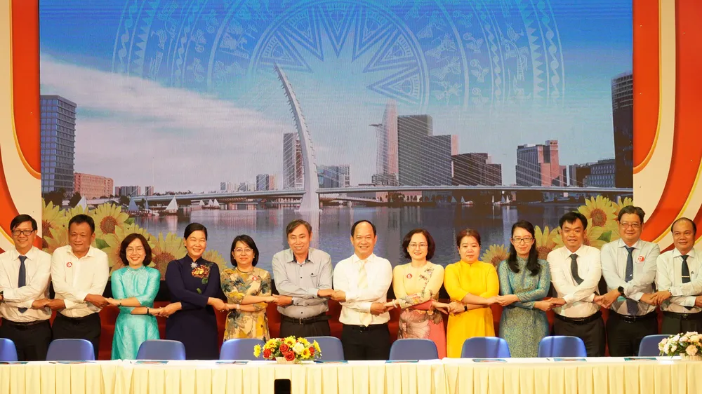 Quận 1 thi đua vượt khó hoàn thành các chỉ tiêu năm 2023