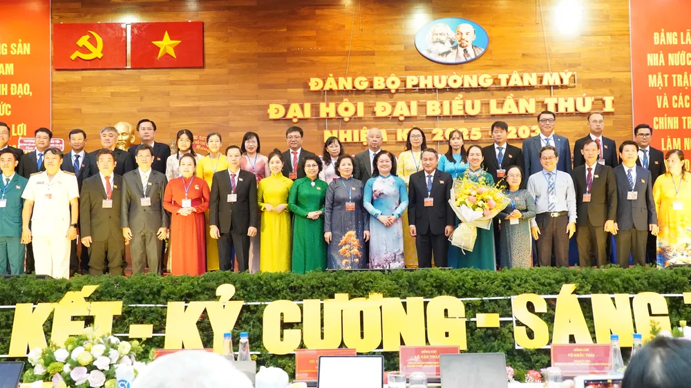 Xóa nhà tạm ven kênh rạch, tạo quỹ đất để phát triển phường Tân Mỹ (TPHCM)