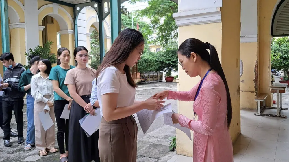 TPHCM đề xuất tạm giao hơn 1.900 chỉ tiêu hợp đồng trong lĩnh vực giáo dục