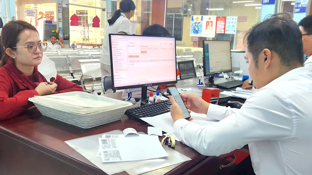 Tiếp tục cắt giảm thủ tục hành chính