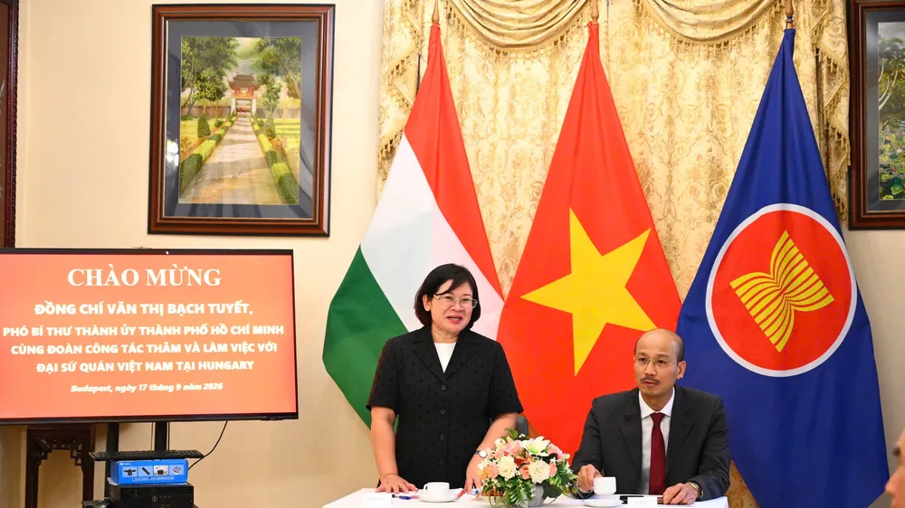 TPHCM tăng cường hợp tác với Pháp và Hungary về AI, logistics, giao thông đô thị