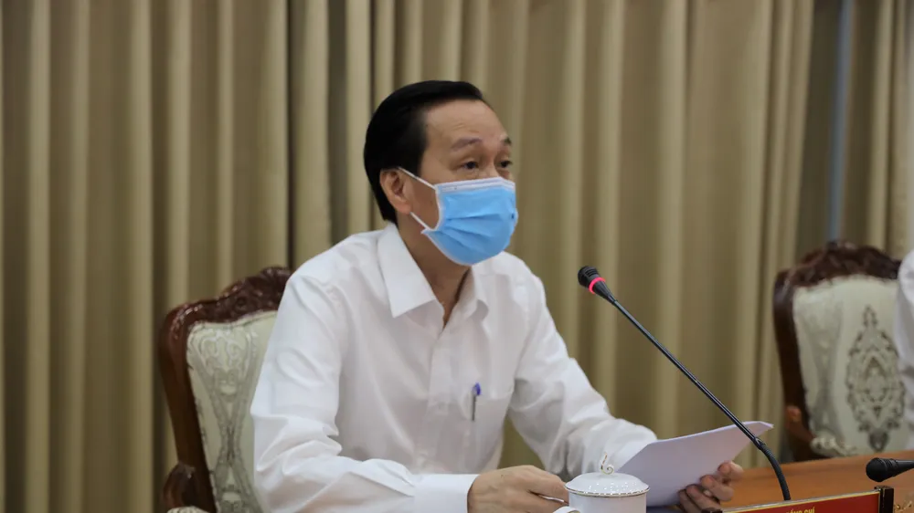 Phó Chủ tịch Thường trực UBND TP Lê Thanh Liêm chủ trì cuộc họp