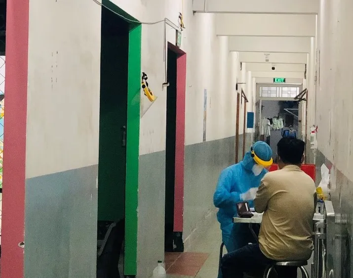 Bệnh nhân Covid-19 đến Bệnh viện Mắt TPHCM và Bệnh viện quận Tân Bình, TPHCM xét nghiệm khẩn gần 1.000 người