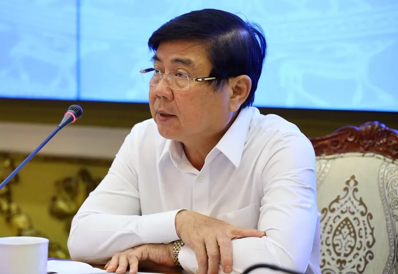 Chủ tịch UBND TPHCM Nguyễn Thành Phong phát biểu chỉ đạo tại cuộc họp. Ảnh: TTBC