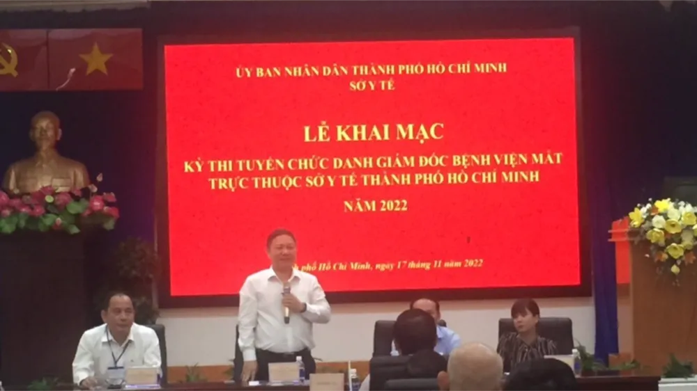 Phó Chủ tịch UBND TPHCM Dương Anh Đức phát biểu động viên các thí sinh 