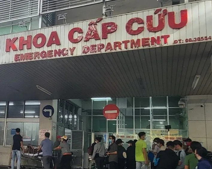 Thêm phụ huynh bị lừa 200 triệu đồng vì chiêu trò "có con cấp cứu"