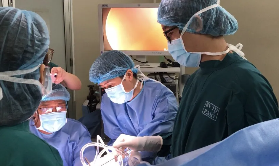Một ca phẫu thuật tại Bệnh viện Từ Dũ