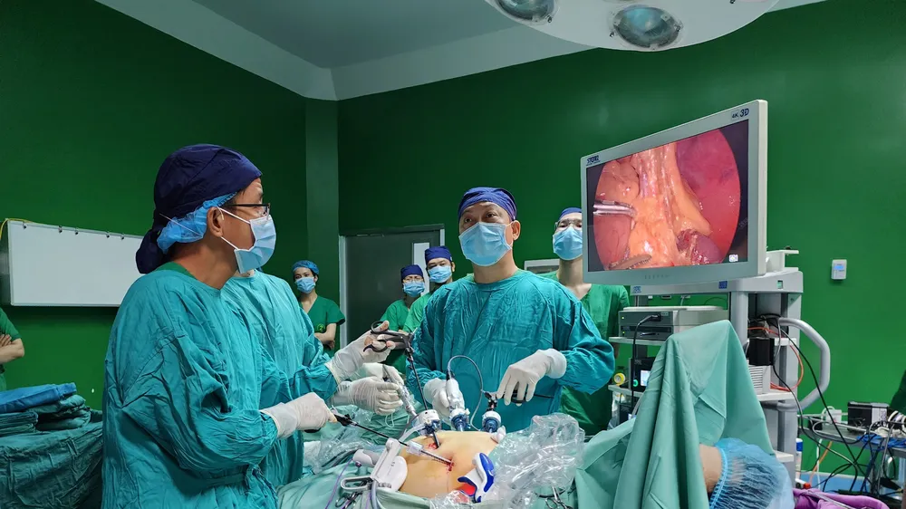Một ca phẫu thuật nội soi tại Bệnh viện Đại học Y dược TPHCM