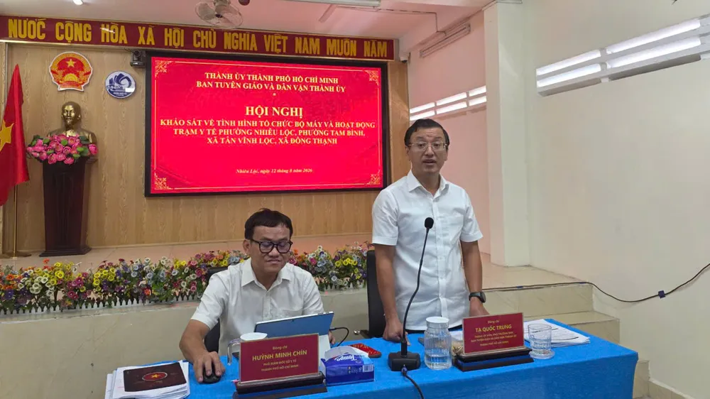 Đồng chí Tạ Quốc Trung, Phó Trưởng Ban Tuyên giáo và Dân vận Thành ủy TPHCM phát biểu tại buổi làm việc (Ảnh: THÀNH AN)