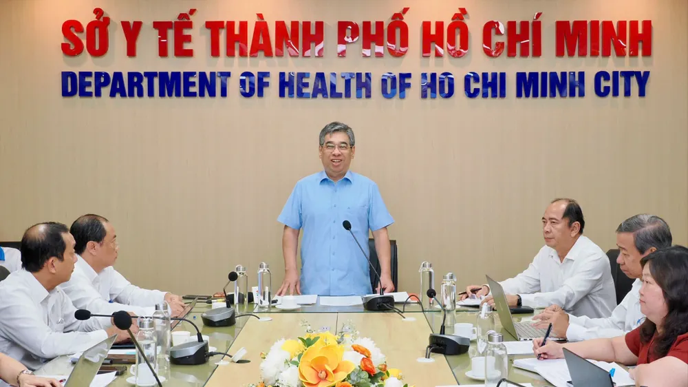 Phó Bí thư Thành ủy TPHCM Nguyễn Phước Lộc phát biểu tại buổi làm việc với Sở Y tế chiều 28-9 (Ảnh: HOÀNG HÙNG)