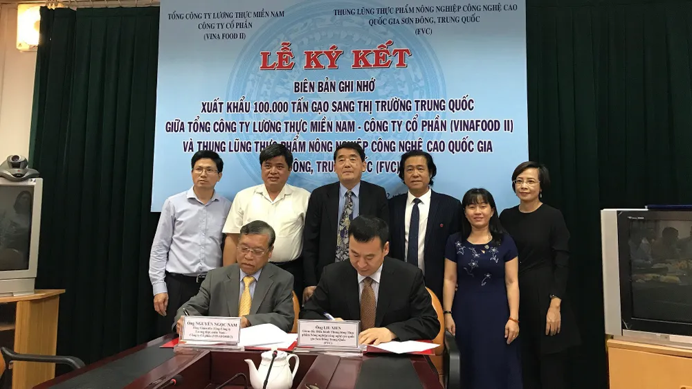 Việt Nam xuất khẩu 100.000 tấn gạo sang Trung Quốc