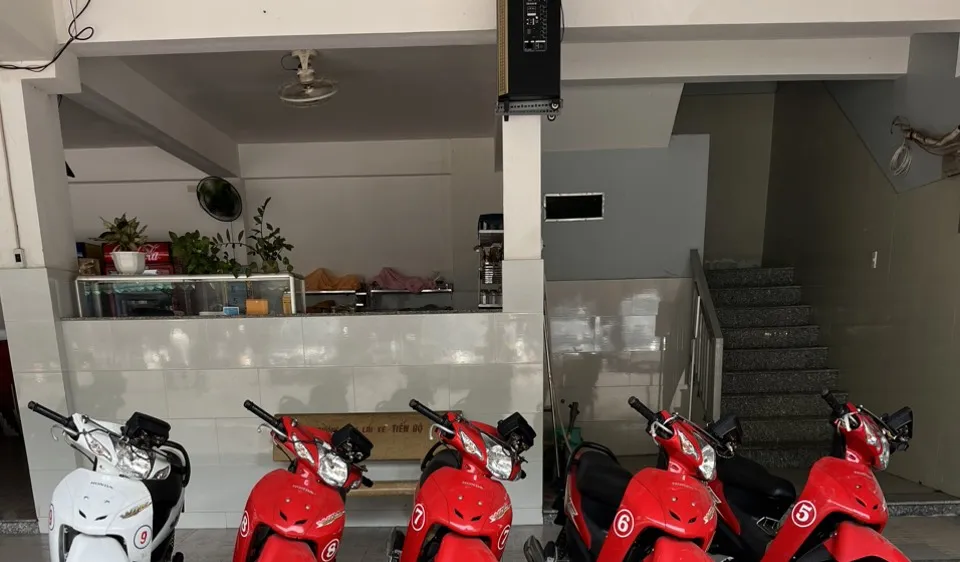 Hỗ trợ 100% chi phí thi bằng lái xe mô tô cho sinh viên Lào, Campuchia