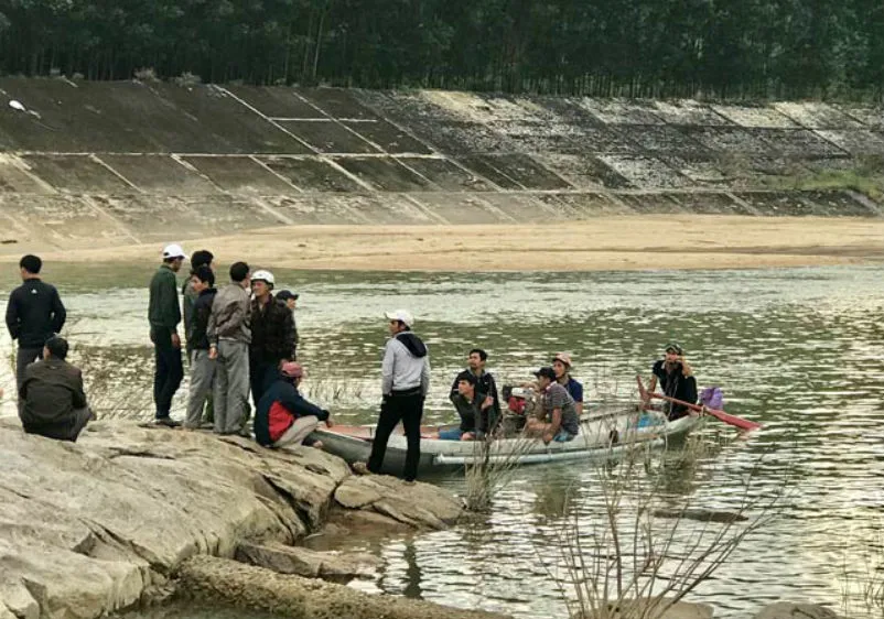 Tìm kiếm nạn nhân mất tích