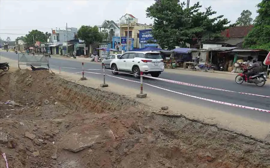 Quảng Ngãi: Nâng cấp Quốc lộ 1A, ba năm chưa xong