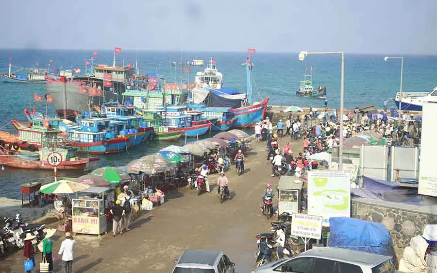 Hướng tới phát triển du lịch biển liên địa phương ở Miền Trung
