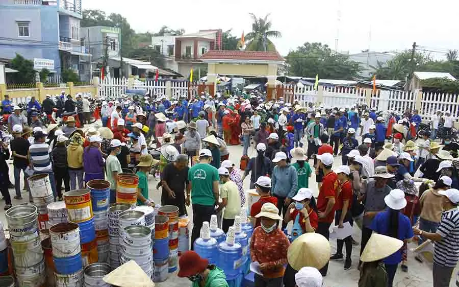 400 giờ đồng hành cùng “Tử tế với Sa Cần”(Quảng Ngãi)