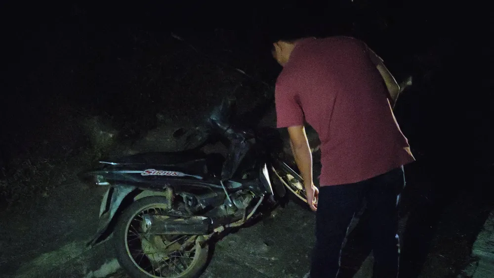 Sau khi trốn trại giam, Triệu Quân Sự đã trộm xe máy để chạy ra phía đèo Hải Vân