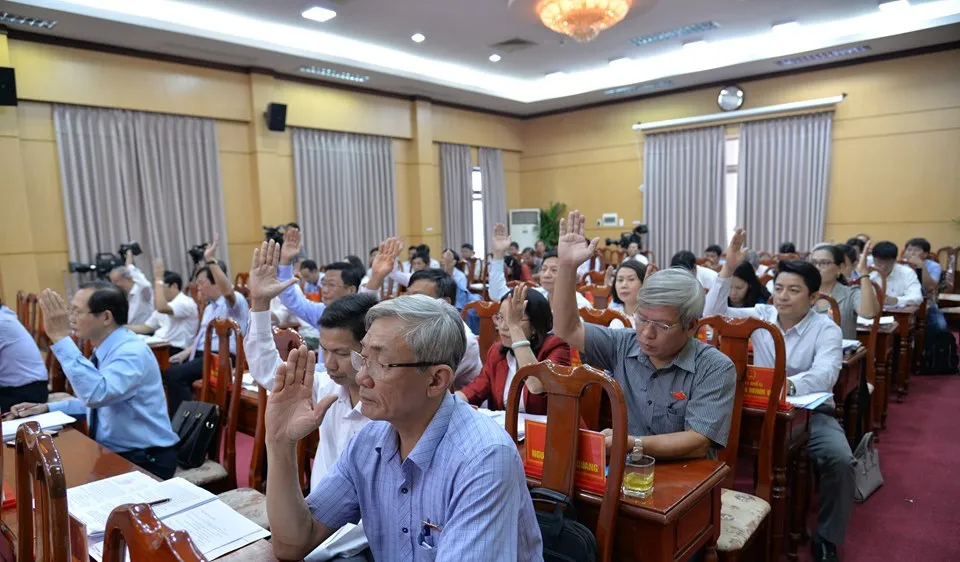 Miễn nhiệm chức vụ Chủ tịch UBND tỉnh Quảng Ngãi đối với ông Trần Ngọc Căng