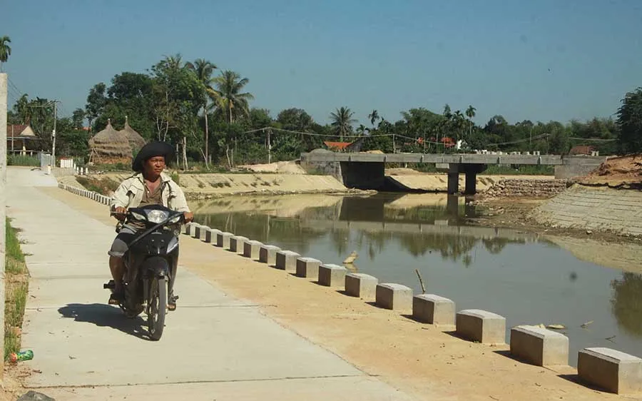 Quảng Ngãi: 30 hộ dân hiến đất làm kè phòng, chống sạt lở