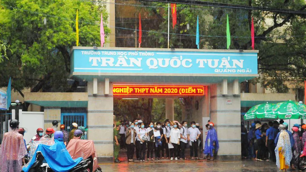 Quảng Ngãi bổ sung kinh phí 3,5 tỷ đồng khen thưởng học sinh đạt thành tích cao kỳ thi tốt nghiệp THPT