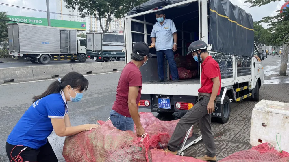 Quảng Ngãi hỗ trợ 2 tỷ cho người dân địa phương đang lao động mưu sinh tại TPHCM