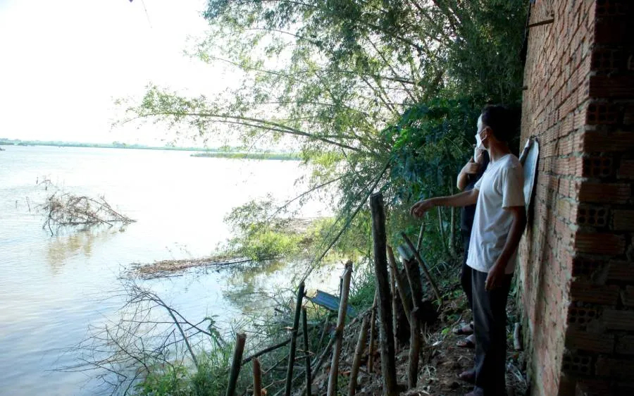 Quảng Ngãi: Người dân chưa thể di dời khỏi “ốc đảo” vì vướng phương án hỗ trợ