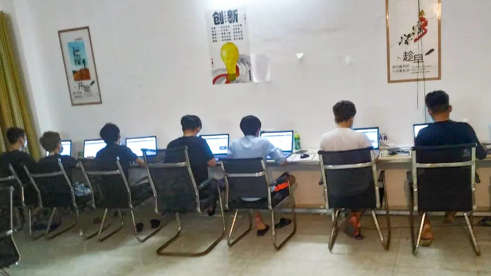 Công an Quảng Ngãi cảnh báo bẫy "việc nhẹ lương cao" qua mạng xã hội để lừa sang Campuchia