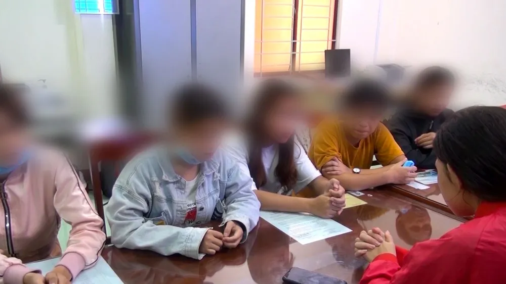 Giải cứu nhiều nữ sinh miền núi bị dụ dỗ “việc nhẹ lương cao”
