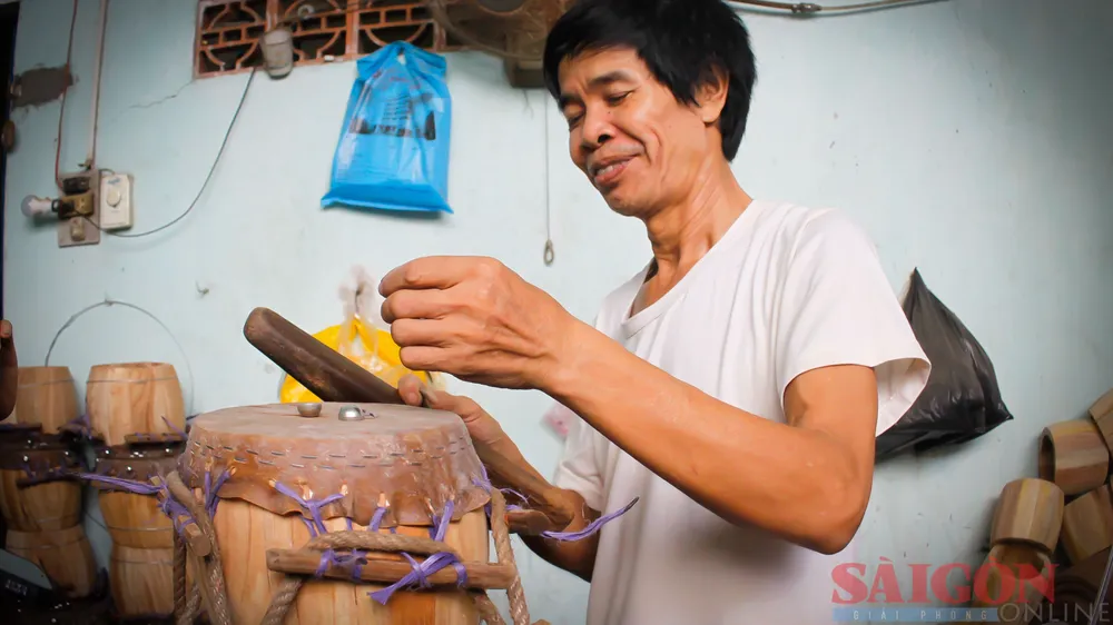 Nghề làm trống Đọi Tam phục vụ Tết Trung thu ở xứ Quảng