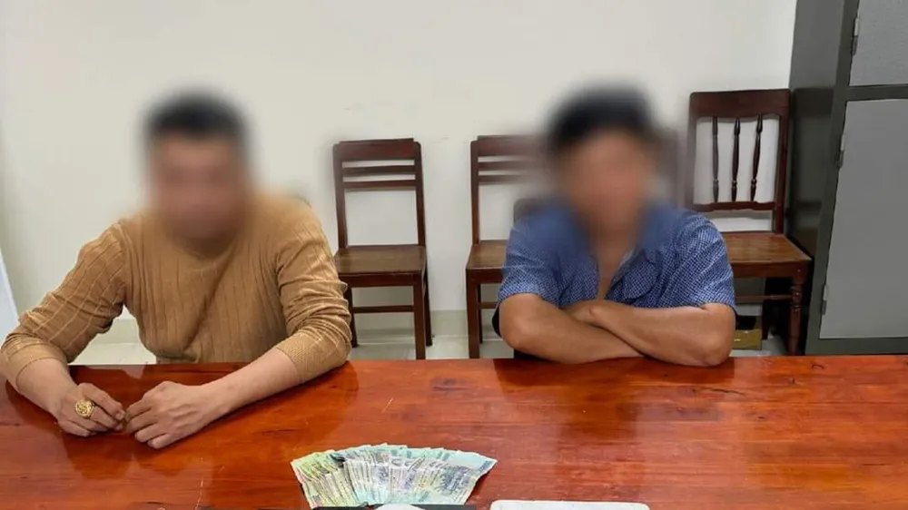 Quảng Ngãi: Triệt phá tụ điểm cá độ bóng đá qua mạng