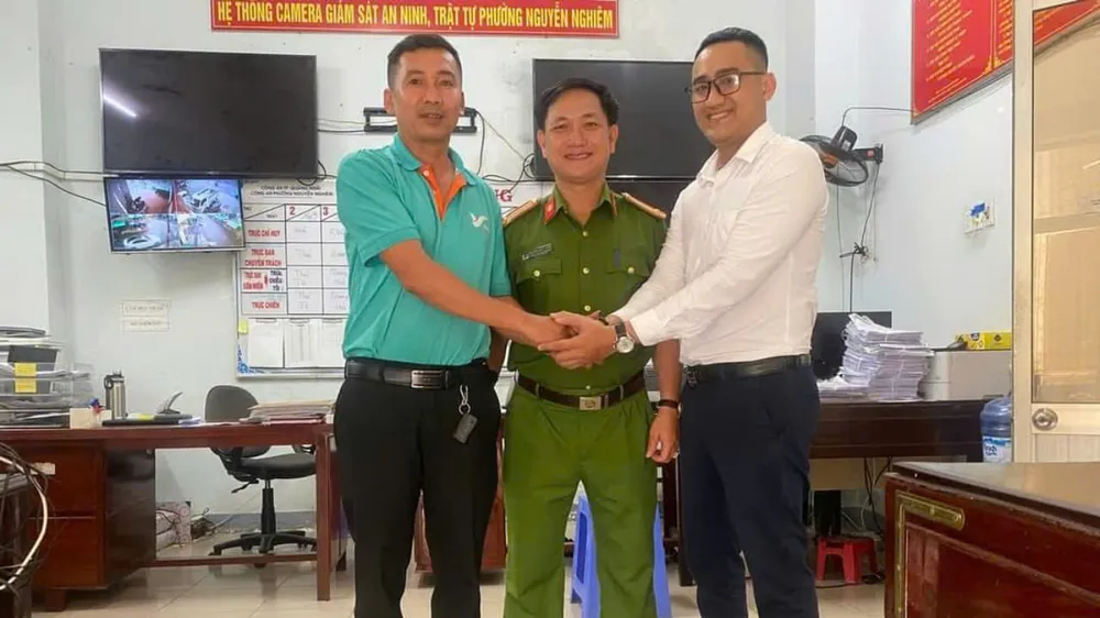 Tài xế taxi trả lại 660 triệu đồng cho người chuyển nhầm