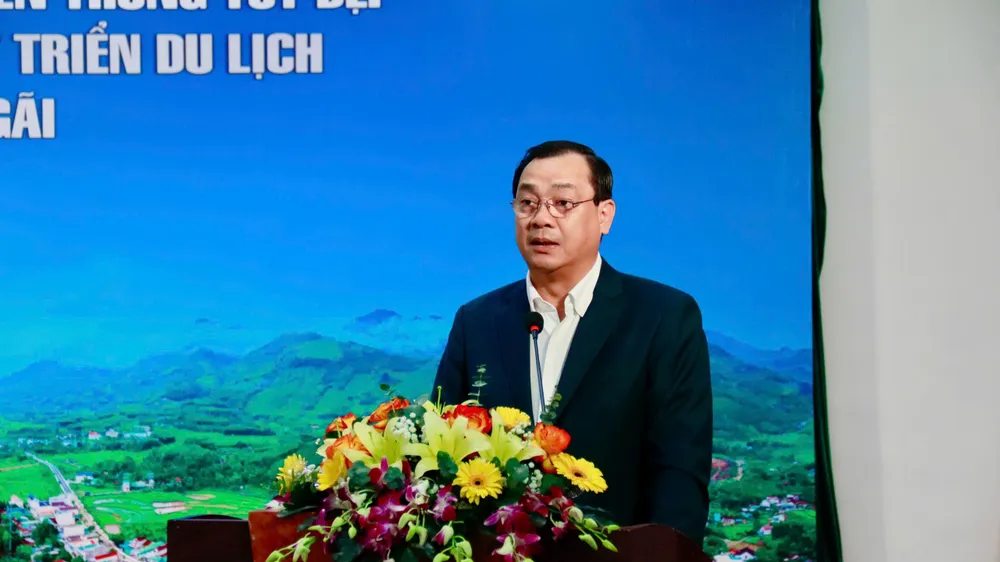 Phát huy giá trị văn hóa truyền thống dân tộc thiểu số gắn với phát triển du lịch
